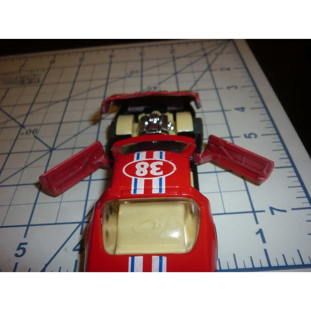 Schmidt's Blue Ribbon Quality Red Corvette C4 Diecast Toy Car #38‎ Opening Hood